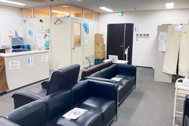 Ekimae 3-chome Test Center interior view